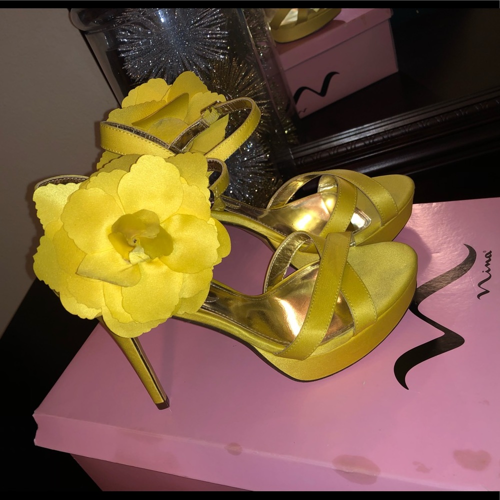Super Cute Flower Sandals